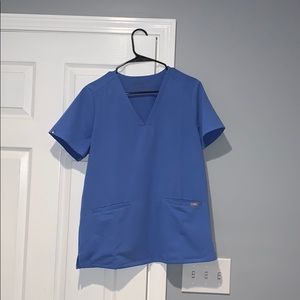 Figs 3 pocket scrub top (Casma)